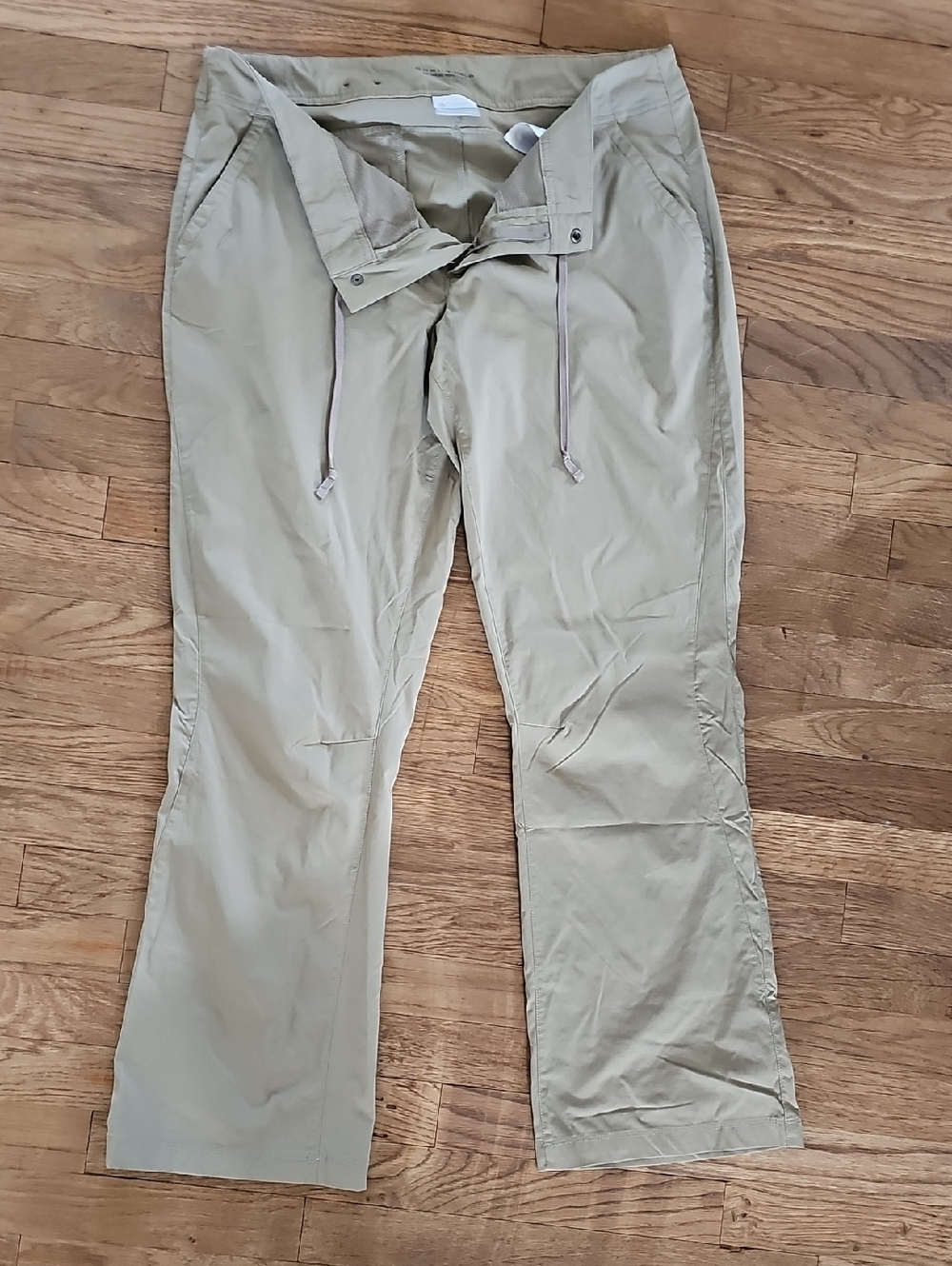 Columbia Lightweight Size 16 Pants - Khaki